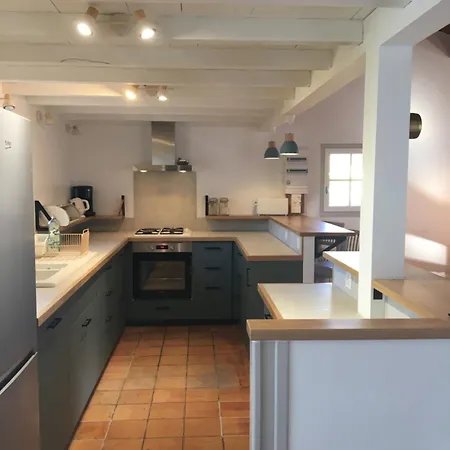 Maison Familiale 100m De La Aux Portes En Ré Casa vacanze *